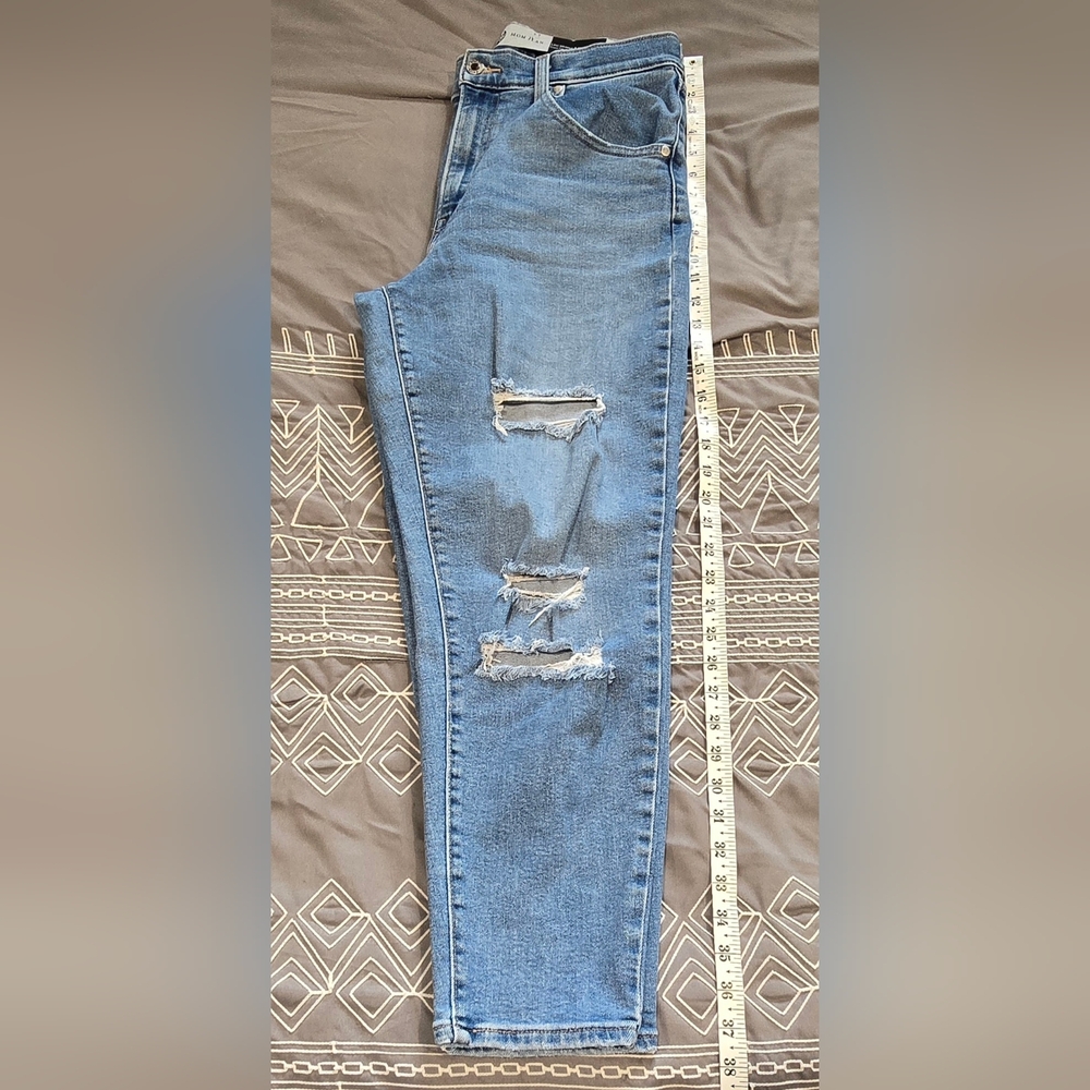 Levi SilverTab Mom Distressed Jeans Size 29 - Picture 2 of 9